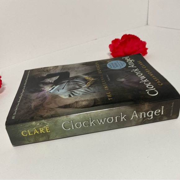 Clockwork Angel - Picture 5 of 7